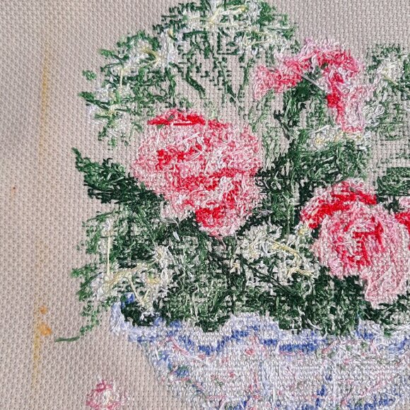 Vintage Finished Cross Stitch "Floral" Picture 10 1/2" x 11" - Picture 4 of 6